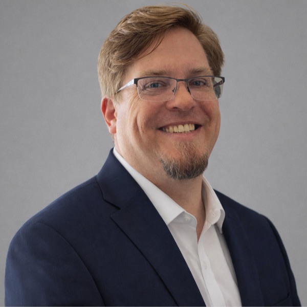 Dan Herrera headshot